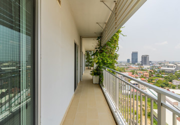 3 Bedroom Serviced Apartment For Rent - Chroy Changvar, Phnom Penh thumbnail