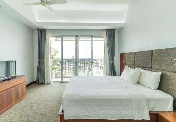 3 Bedroom Serviced Apartment for Rent - Chroy Changvar, Phnom Penh thumbnail