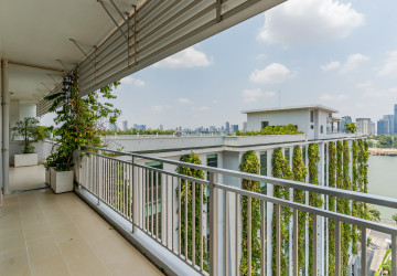 3 Bedroom Serviced Apartment For Rent - Chroy Changvar, Phnom Penh thumbnail