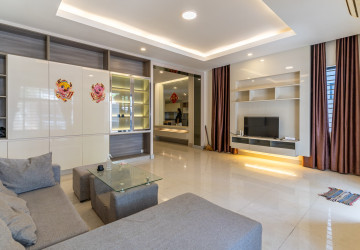 4 Bedroom Twin Villa For Rent - Borey Peng Huoth The Star Diamond, Chak Angrae Kraom, Phnom Penh thumbnail