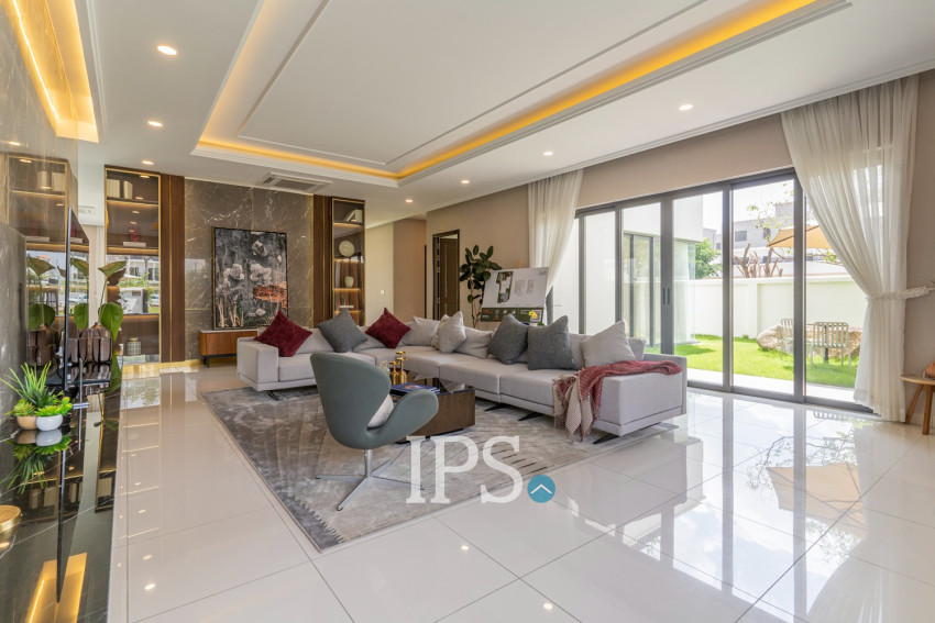 5 Bedroom Luxury Villa For Sale - Borey Chankiri, Preaek Kampues, Phnnom Penh