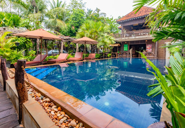 8 Bedroom Boutique For Rent - Svay Dangkum, Siem Reap thumbnail