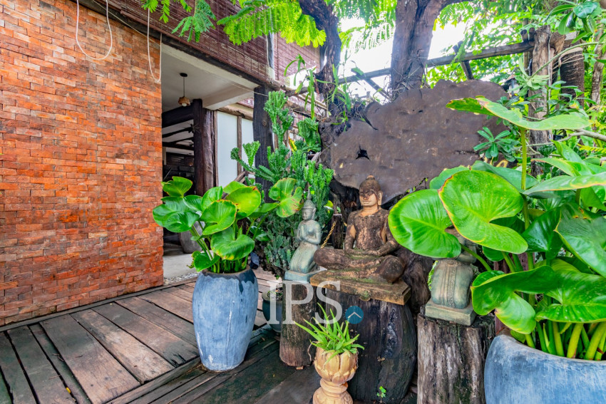 8 Bedroom Boutique For Rent - Svay Dangkum, Siem Reap