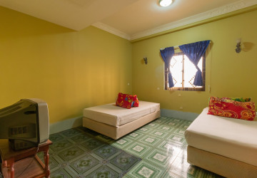 31 Bedroom Guesthouse Building For Sale - Borey Seang Nam, Chreav, Siem Reap thumbnail