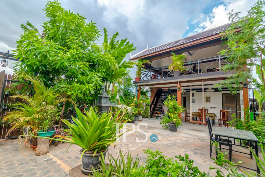 4 Bedroom Wooden House For Rent - Svay Dangkum, Siem Reap