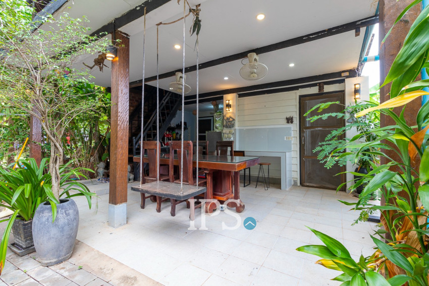 4 Bedroom Wooden House For Rent - Svay Dangkum, Siem Reap