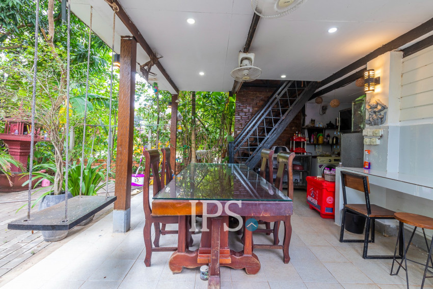 4 Bedroom Wooden House For Rent - Svay Dangkum, Siem Reap