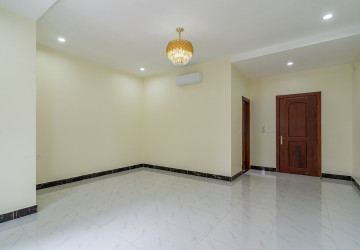 130 Sqm Office Space For Rent - BKK1, Phnom Penh thumbnail