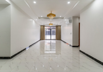 130 Sqm Office Space For Rent - BKK1, Phnom Penh thumbnail