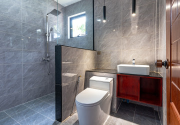 3 Bedroom Villa For Sale - Sangkat Siem Reap, Siem Reap thumbnail