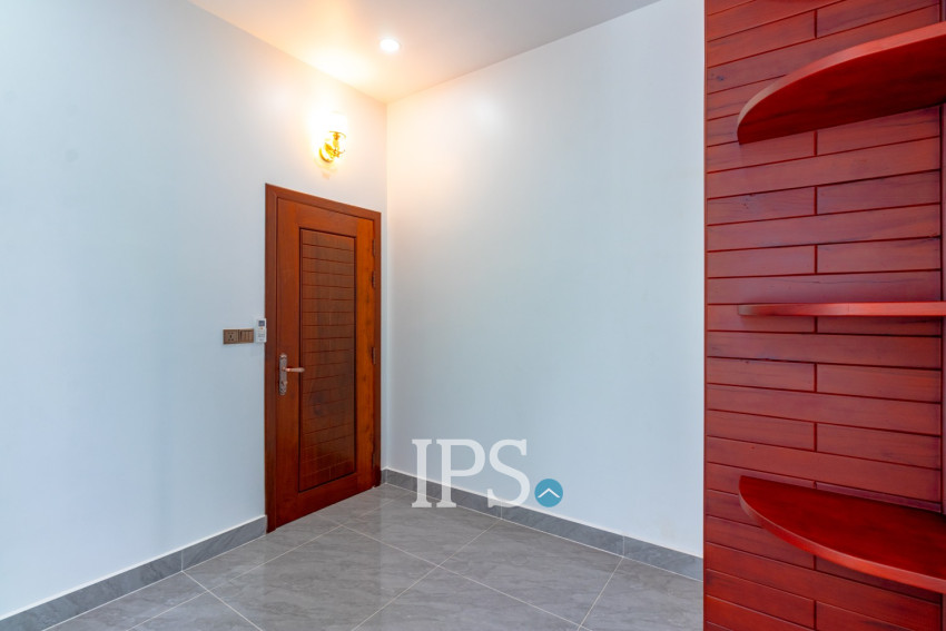 3 Bedroom Villa For Sale - Sangkat Siem Reap, Siem Reap