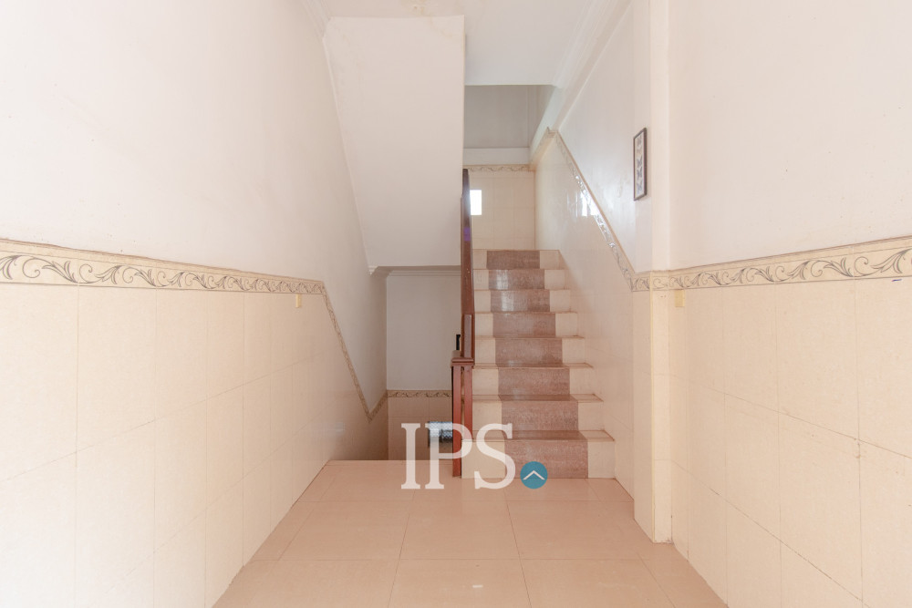 386 Sqm Retail Space For Rent - Svay Dangkum, Siem Reap - Image 11