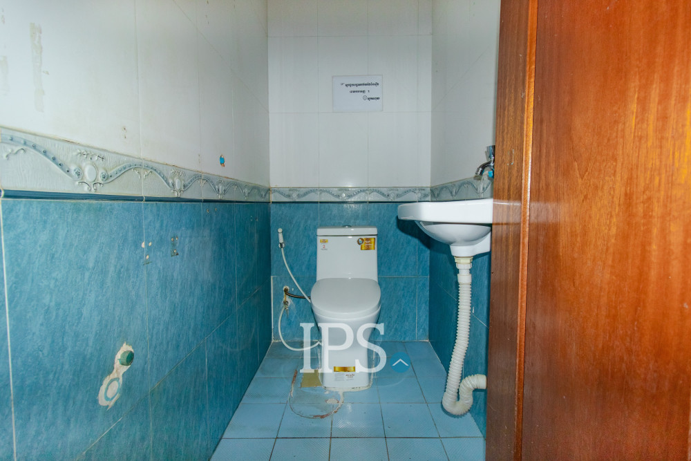 386 Sqm Retail Space For Rent - Svay Dangkum, Siem Reap - Image 16
