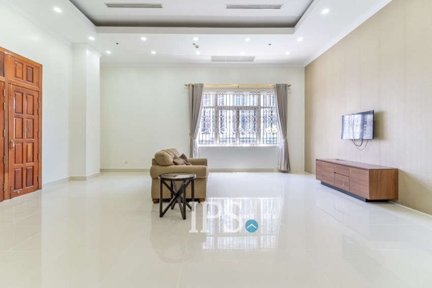 4 Bedroom Serviced Apartment For Rent - BKK1, Phnom Penh