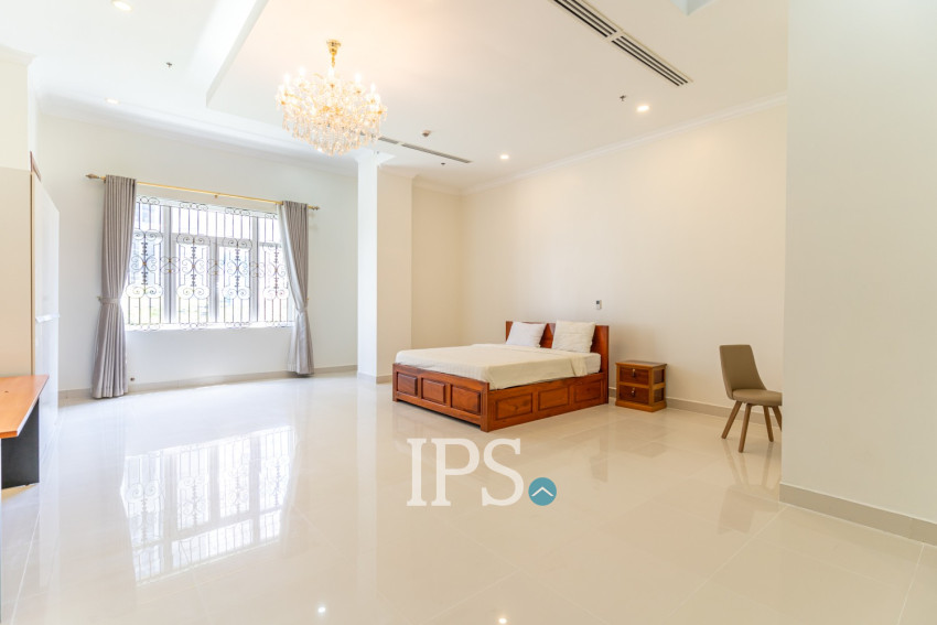 4 Bedroom Serviced Apartment For Rent - BKK1, Phnom Penh