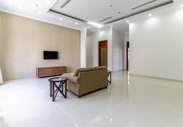 4 Bedroom Serviced Apartment For Rent - BKK1, Phnom Penh thumbnail