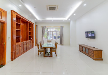 8 Bedroom Serviced Apartment For Rent - BKK1, Phnom Penh thumbnail