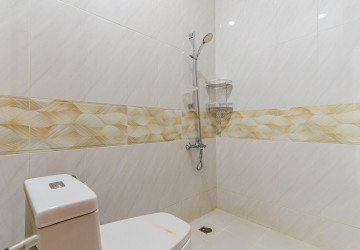 8 Bedroom Serviced Apartment For Rent - BKK1, Phnom Penh thumbnail