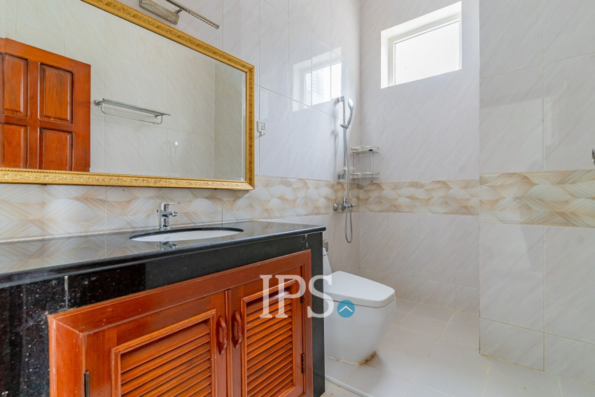 8 Bedroom Serviced Apartment For Rent - BKK1, Phnom Penh