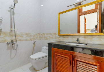 8 Bedroom Serviced Apartment For Rent - BKK1, Phnom Penh thumbnail