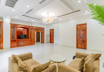 8 Bedroom Serviced Apartment For Rent - BKK1, Phnom Penh thumbnail