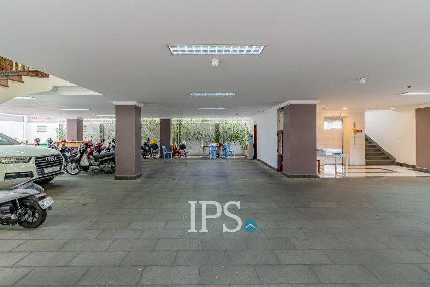 8 Bedroom Serviced Apartment For Rent - BKK1, Phnom Penh