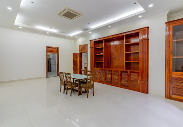8 Bedroom Serviced Apartment For Rent - BKK1, Phnom Penh thumbnail