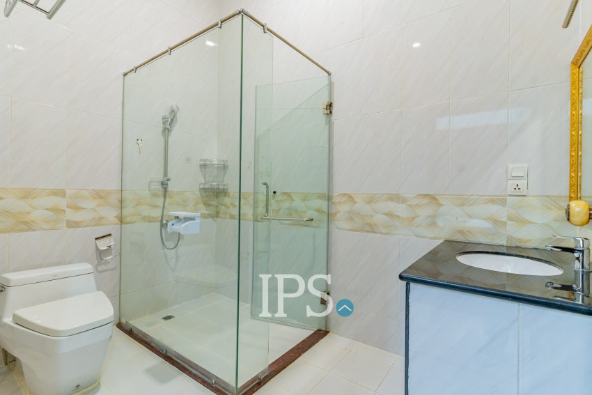 8 Bedroom Serviced Apartment For Rent - BKK1, Phnom Penh