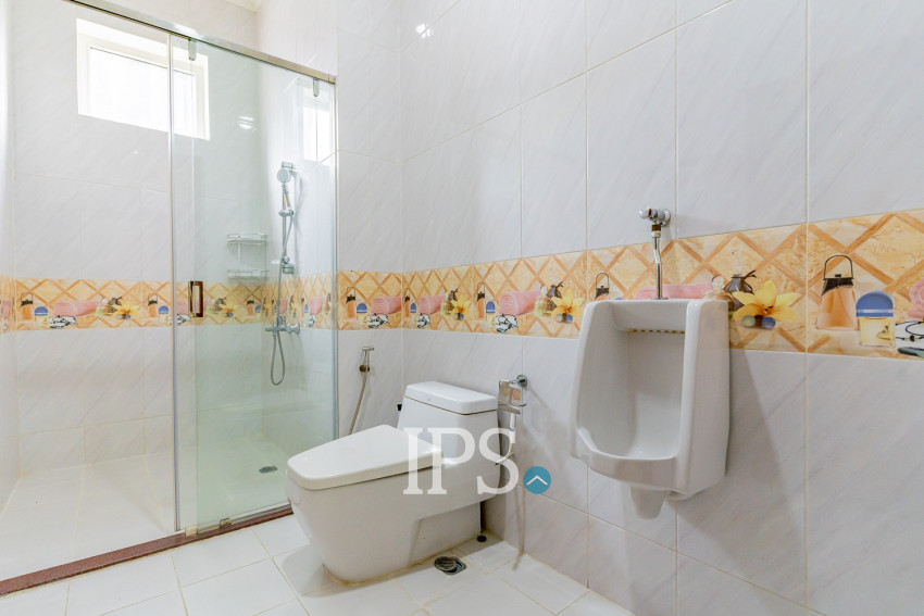 8 Bedroom Serviced Apartment For Rent - BKK1, Phnom Penh