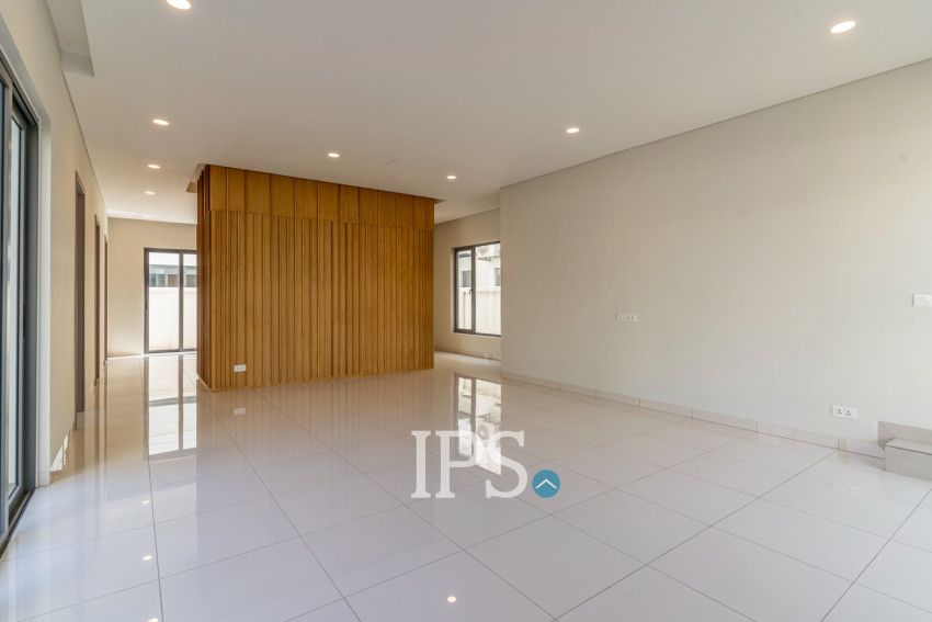 4 Bedroom Villa Odom Corner For Sale - Borey Chankiri, Preaek Kampues, Phnom Penh