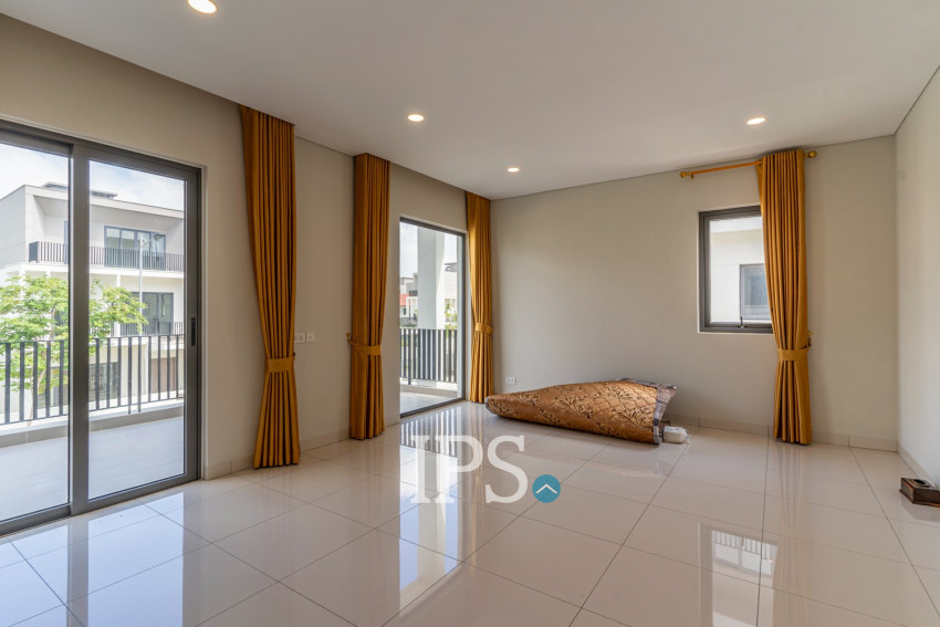 4 Bedroom Villa Odom Corner For Sale - Borey Chankiri, Preaek Kampues, Phnom Penh