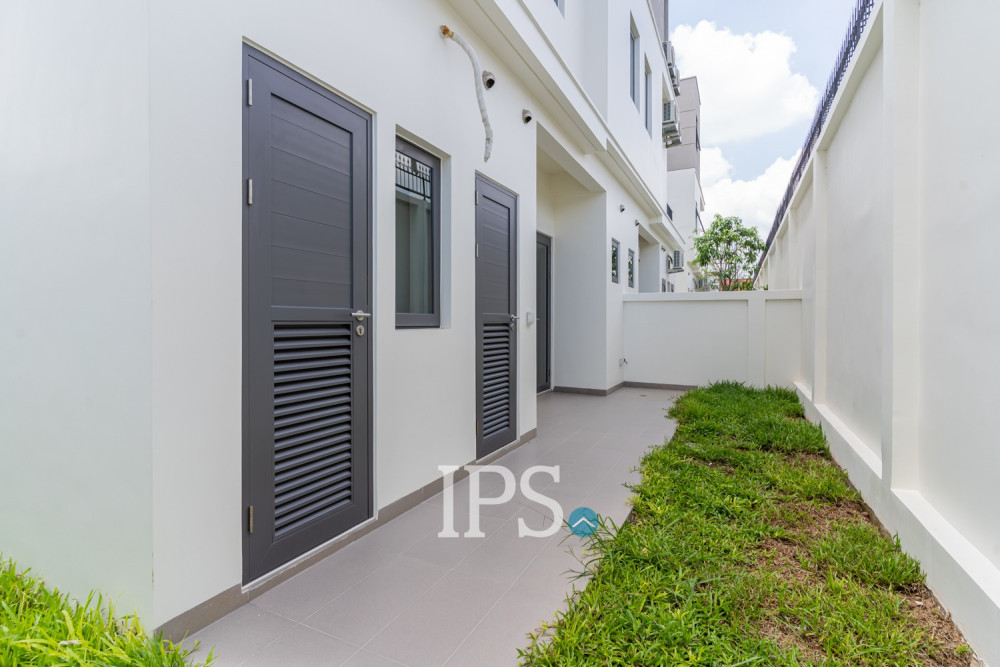 4 Bedroom Twin Villa For Sale - Borey Chankiri, Preaek Kampues, Phnom Penh - Image 22