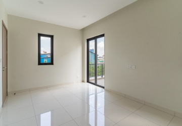 4 Bedroom Twin Villa For Sale - Borey Chankiri, Preaek Kampues, Phnom Penh thumbnail