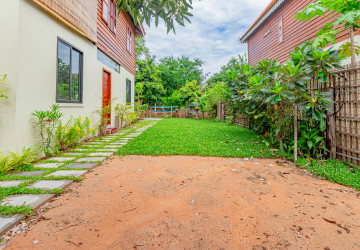 3 Bedroom Wooden House For Rent - Sangkat Siem Reap, Siem Reap thumbnail