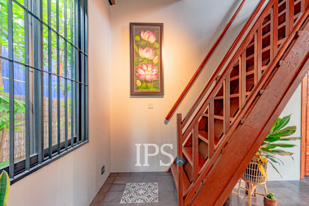 3 Bedroom Wooden House For Rent - Sangkat Siem Reap, Siem Reap - Image 11