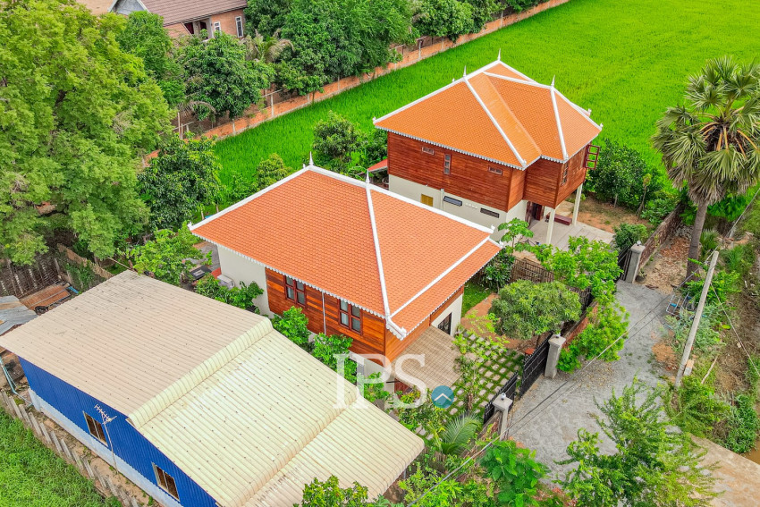 3 Bedroom Wooden House For Rent - Sangkat Siem Reap, Siem Reap