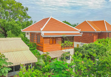 3 Bedroom Wooden House For Rent - Sangkat Siem Reap, Siem Reap thumbnail