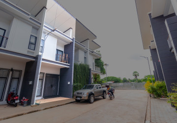 2 Bedroom Townhouse For Rent - Sala Kamreuk, Siem Reap thumbnail