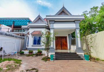 2 Bedroom House For Rent - Chreav, Siem Reap thumbnail