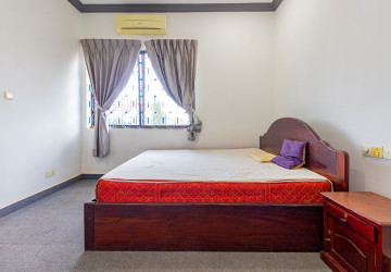 16 Bedroom Commercial Building For Rent - Sala Kamreuk, Siem Reap thumbnail