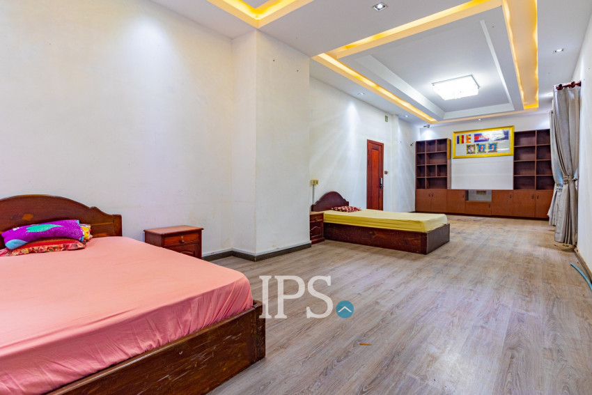 16 Bedroom Commercial Building For Rent - Sala Kamreuk, Siem Reap