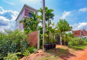 4 Bedroom House For Rent - Svay Dangkum, Siem Reap thumbnail