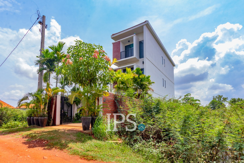 4 Bedroom House For Rent - Svay Dangkum, Siem Reap