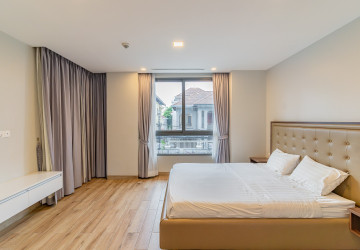 1 Bedroom Serviced Apartment For Rent - BKK1, Phnom Penh thumbnail