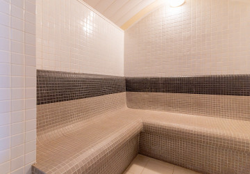 1 Bedroom Serviced Apartment For Rent - BKK1, Phnom Penh thumbnail