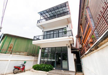 3 Bedroom Shophouse For Rent - Sala Kamreuk, Siem Reap thumbnail