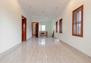 3 Bedroom House For Rent - Sala Kamreuk, Siem Reap thumbnail