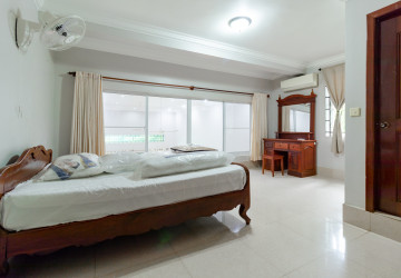 3 Bedroom House For Rent- Sala Kamreuk, Siem Reap thumbnail