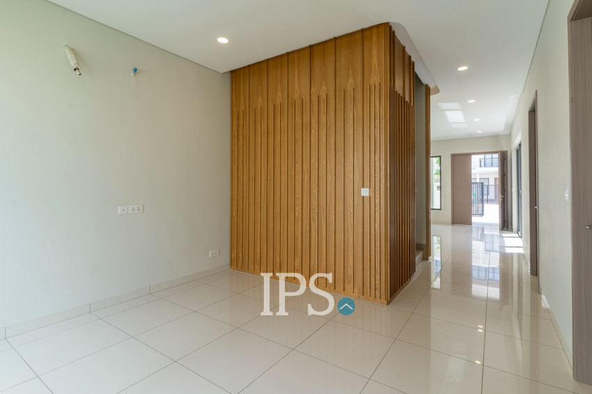 4 Bedroom Villa Klem For Sale - Borey Chankiri, Preaek Kampues, Phnom Penh