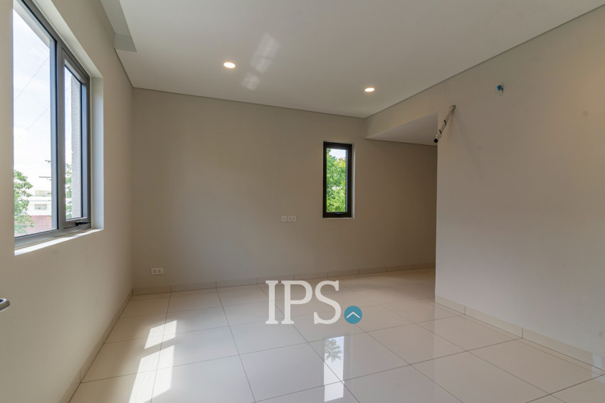 4 Bedroom Villa Klem For Sale - Borey Chankiri, Preaek Kampues, Phnom Penh